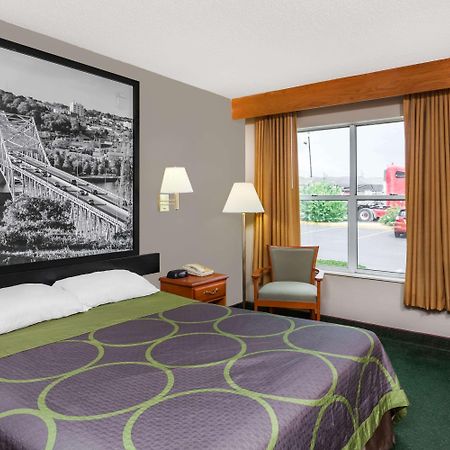 Super 8 By Wyndham Athens Hotel Luaran gambar